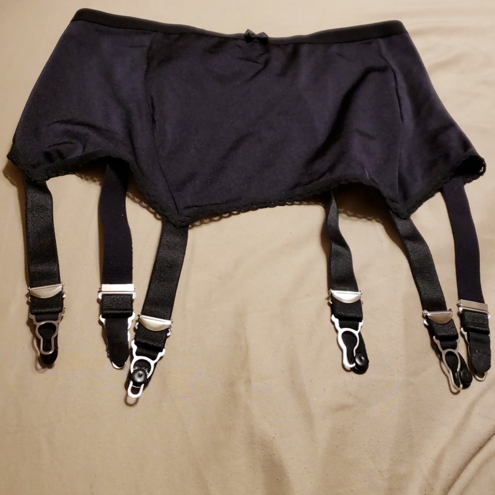 Kiss Me Deadly Garter Belt